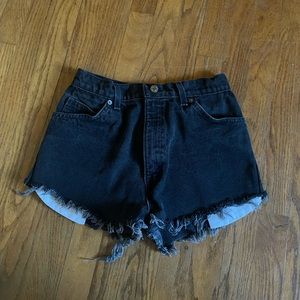 BLACK LEVIS SHORTS